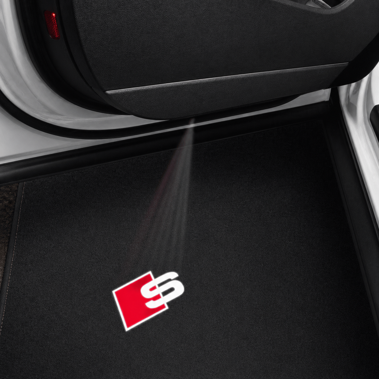 PROJECTEUR DE PORTE MOTIF S SUR MESURE - COMPATIBLE AUDI.